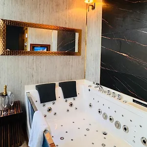 Mała Anglia Deluxe Rooms&spa Sopot